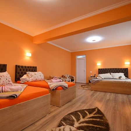 Apartament Trident Haţeg Exteriér fotografie